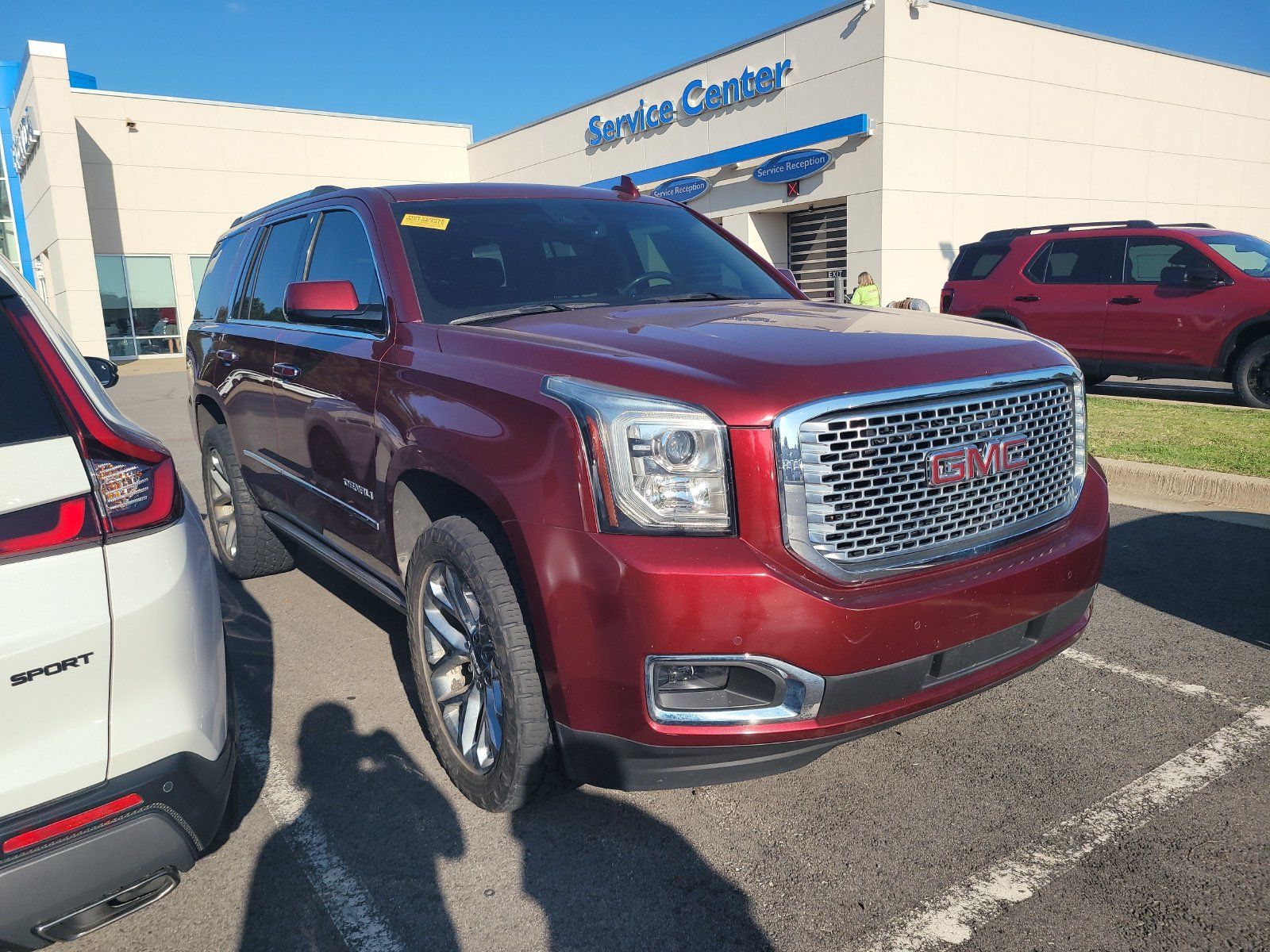 Used 2016 GMC Yukon Denali w/ Open Road Package AWD/4WD image 3