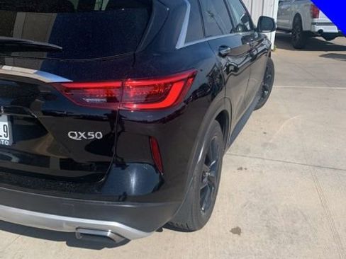 Used 2019 INFINITI QX50 Luxe w/ Navigation Package image 3