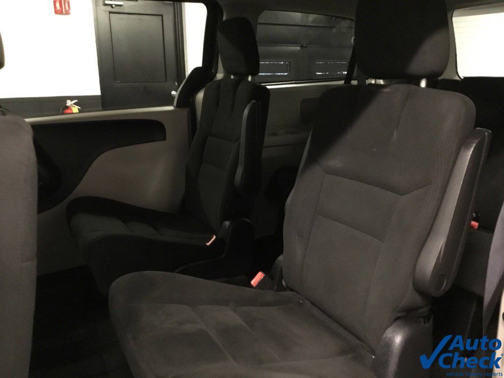 Used 2015 Dodge Grand Caravan SE w/ Quick Order Package 29E SE FWD image 27