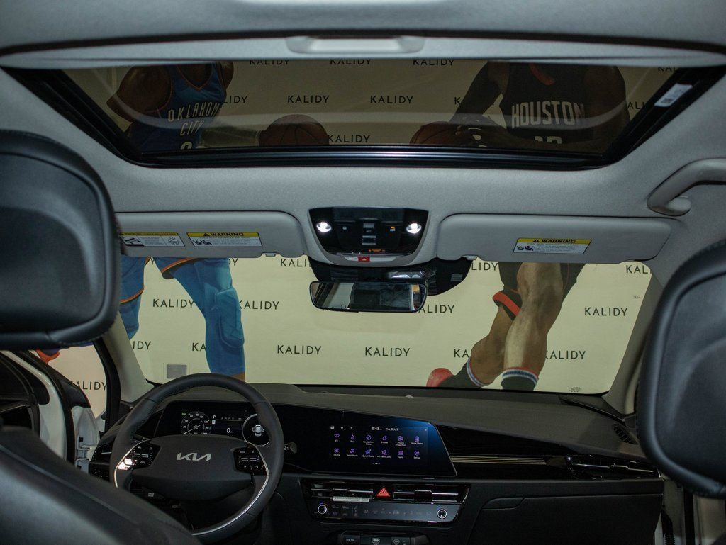 New 2023 Kia Niro Wave FWD image 14