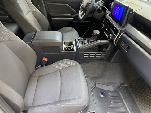 Used 2025 Toyota 4Runner SR5 image 25