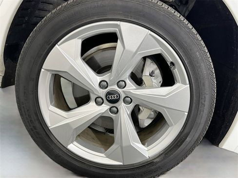 Used 2023 Audi Q5 2.0T Premium Plus w/ Premium Plus Package image 31