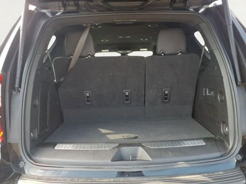 Used 2025 GMC Yukon Denali AWD/4WD image 24