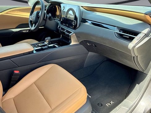 Used 2025 Lexus RX 350 FWD w/ Technology Package image 15