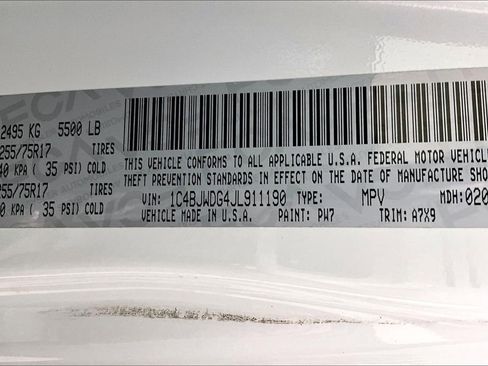 Used 2018 Jeep Wrangler Unlimited Sport S image 28