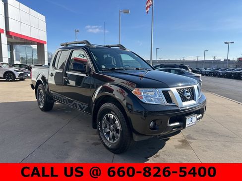 Used 2020 Nissan Frontier PRO-4X w/ Pro-4x Utility Package image 5