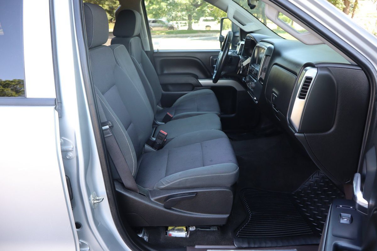 Used 2016 Chevrolet Silverado 2500 LT w/ LT Plus Package AWD/4WD image 21