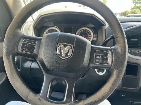 Used 2017 RAM 3500 Tradesman w/ Chrome Appearance Group image 10