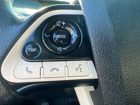 Used 2017 Toyota Prius Two image 18