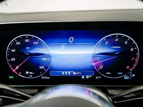 Used 2025 Mercedes-Benz GLC 300 image 25