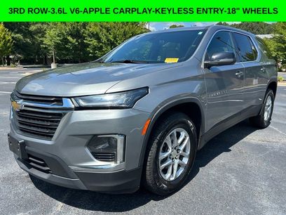 Used 2023 Chevrolet Traverse LS