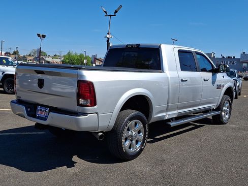 Used 2018 RAM 3500 Laramie w/ Sport Appearance Group AWD/4WD image 6