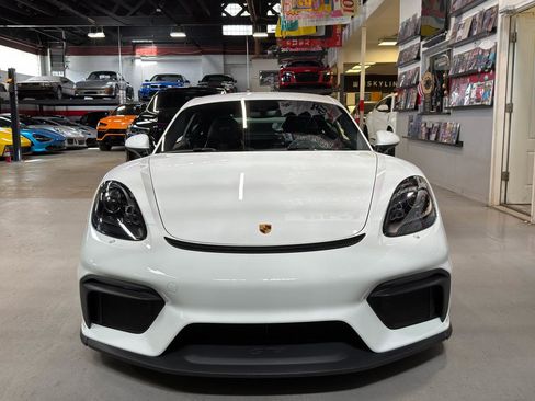Used 2021 Porsche 718 Cayman GT4 image 2
