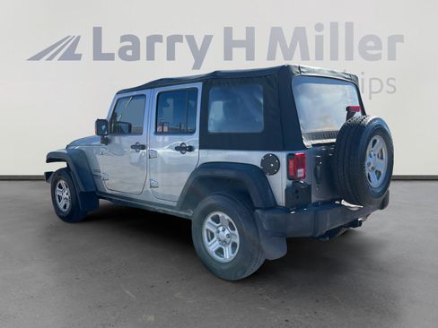 Used 2017 Jeep Wrangler Unlimited Sport w/ Max Tow Package image 3