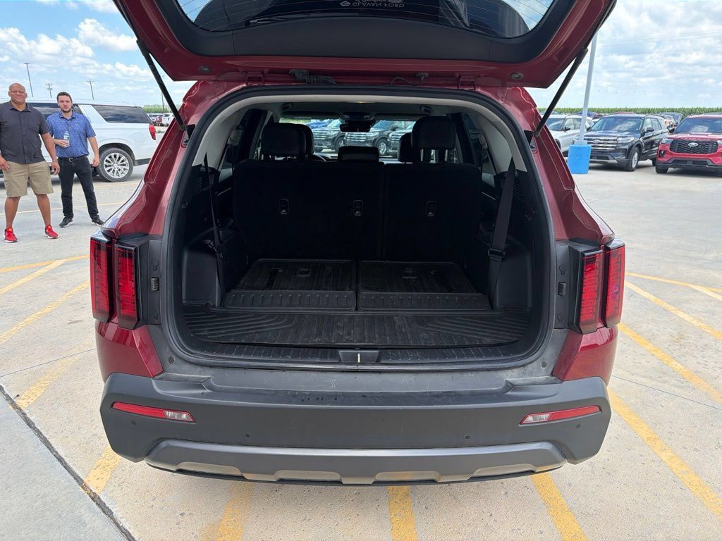 Used 2022 Kia Sorento S AWD/4WD image 19