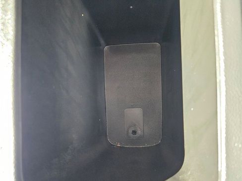 Used 2025 Chevrolet Trax LT w/ LT Convenience Package image 27