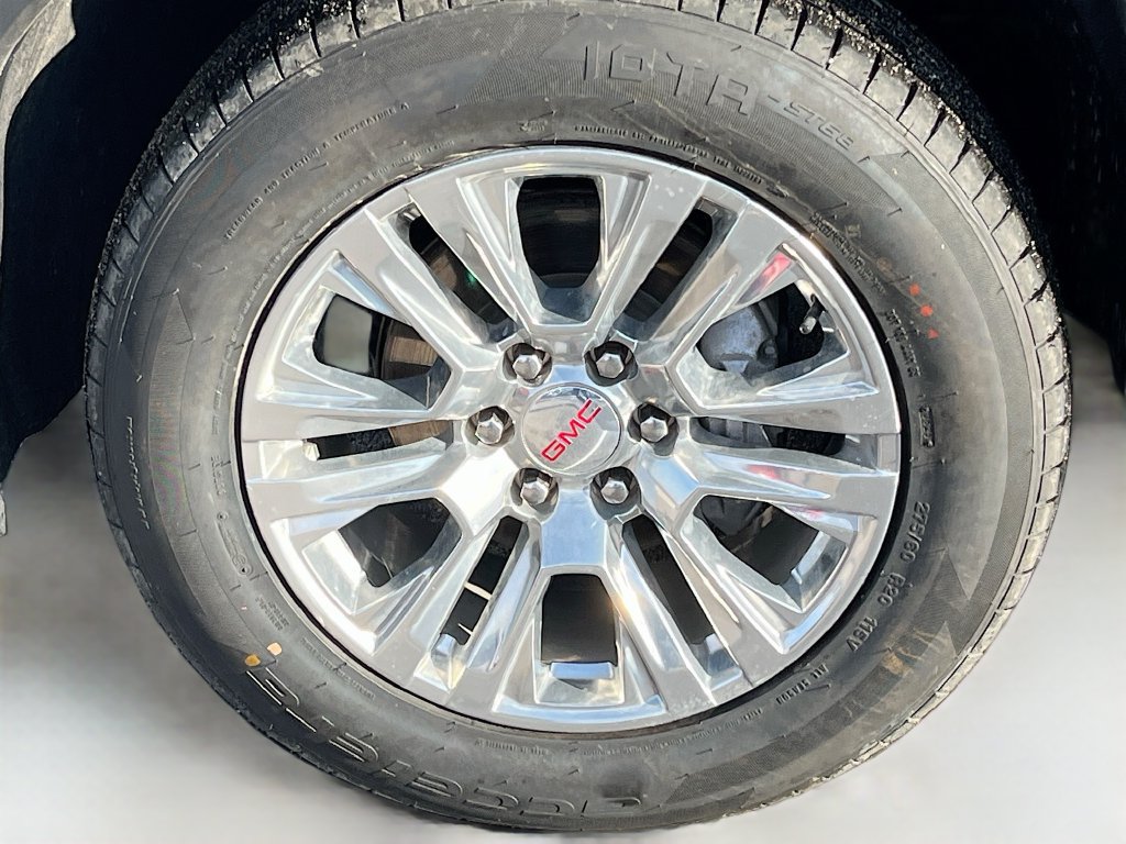 Used 2023 GMC Sierra 1500 Denali w/ Technology Package AWD/4WD image 33