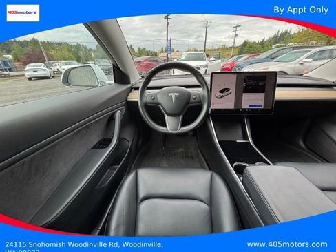 Used 2018 Tesla Model 3 Mid Range image 17