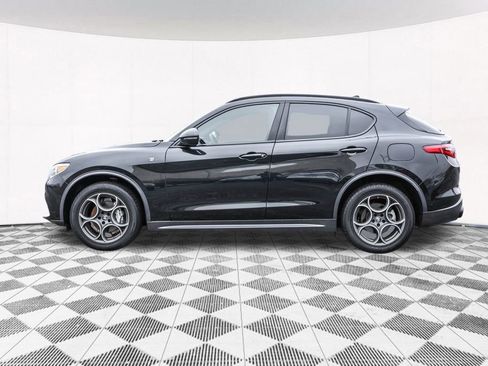 Used 2023 Alfa Romeo Stelvio Ti image 16