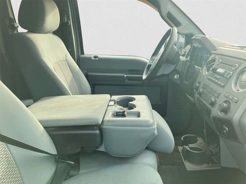 Used 2012 Ford F250 XLT w/ XLT Premium Pkg image 11