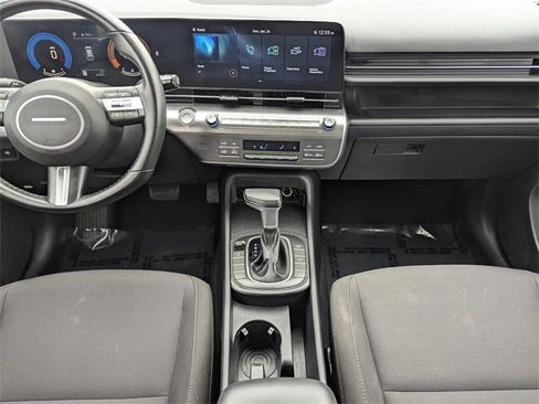 Used 2024 Hyundai Kona SEL image 15
