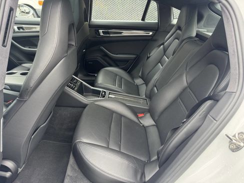 Used 2018 Porsche Panamera Turbo image 12