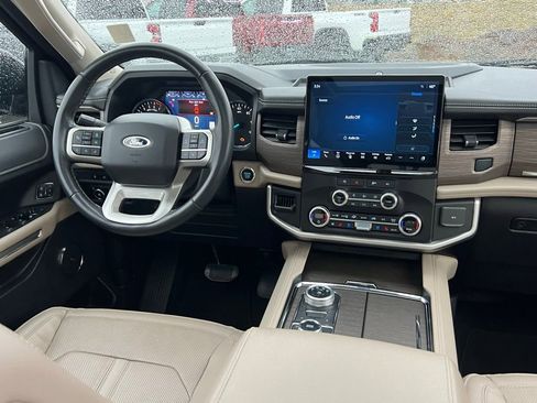 Used 2024 Ford Expedition Max Limited image 23