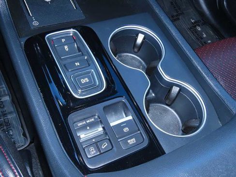 Used 2025 Honda Pilot Black Edition image 34