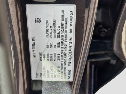 Used 2023 Tesla Model 3 Standard Range RWD image 39