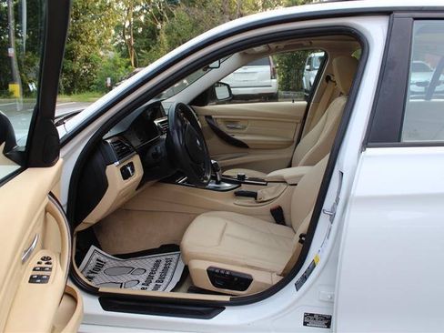 Used 2014 BMW 320i xDrive Sedan AWD/4WD image 10
