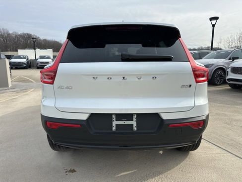 New 2026 Volvo XC40 B5 Plus w/ Protection Package Premier image 6