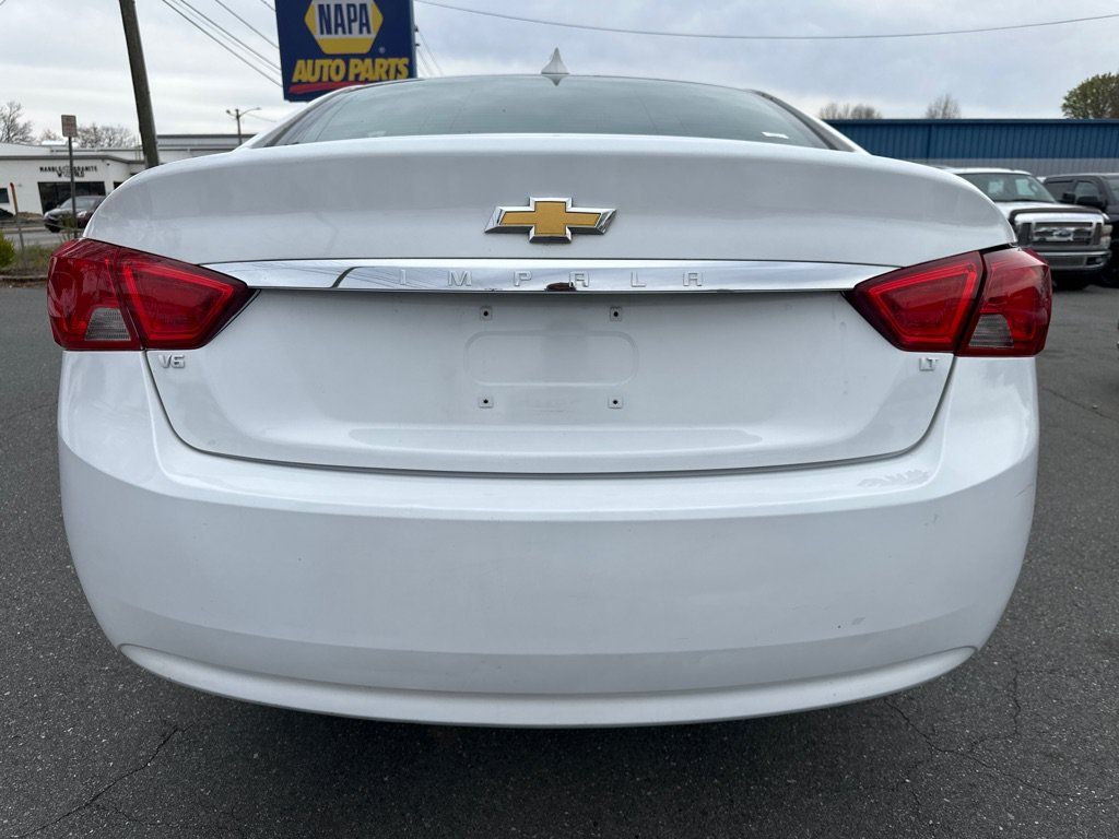 Used 2015 Chevrolet Impala LT FWD image 4