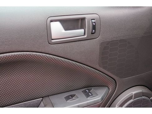 Used 2007 Ford Mustang GT RWD image 18