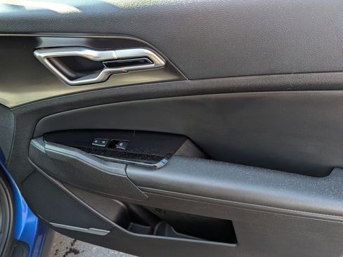 Used 2023 Kia Sportage EX image 22