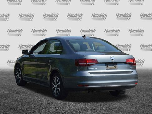 Used 2018 Volkswagen Jetta SE FWD image 9
