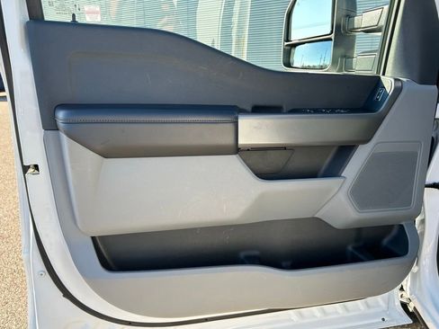 Used 2025 Ford F250 XLT image 17