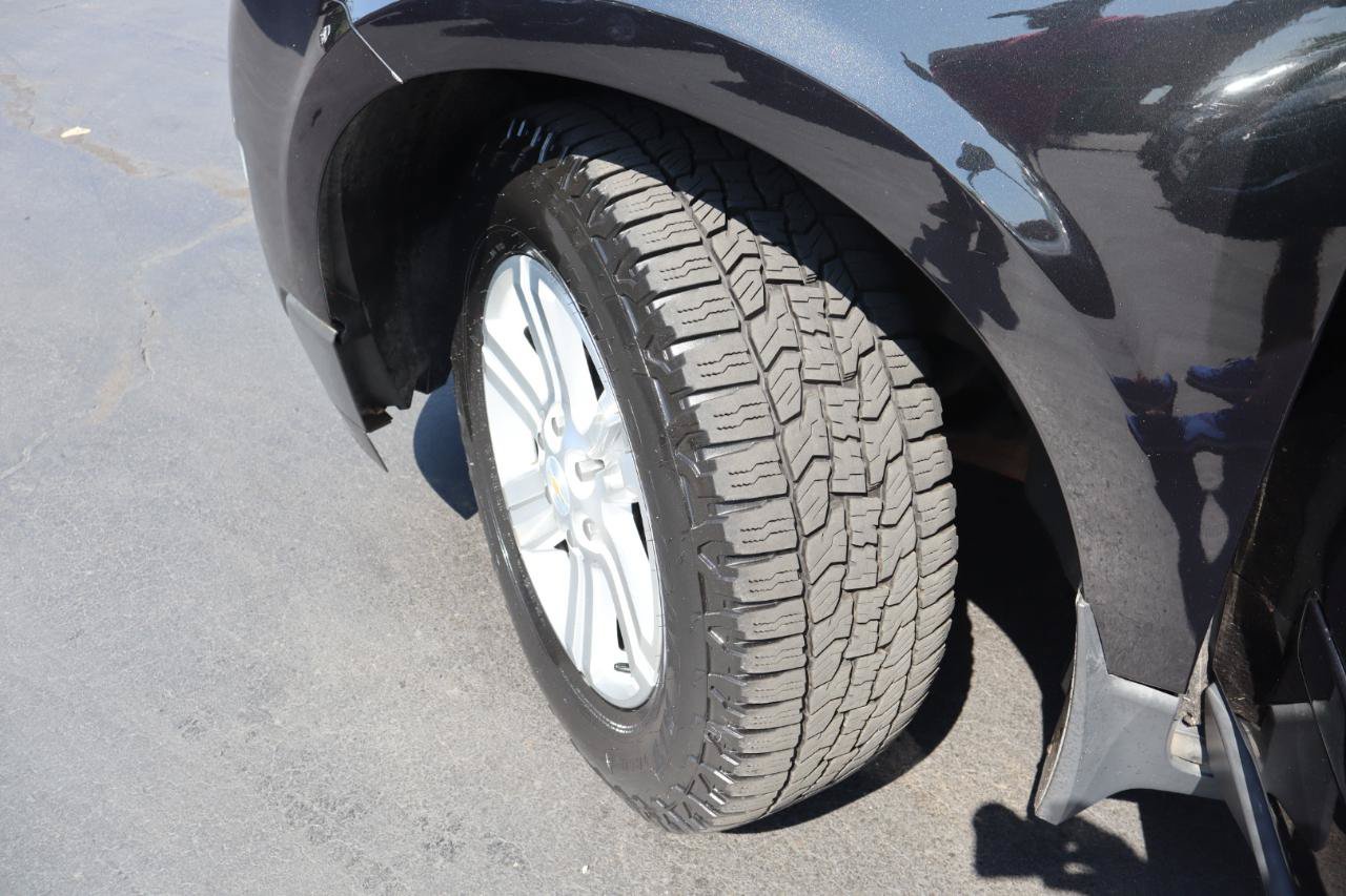 Used 2014 Chevrolet Traverse LT FWD image 21