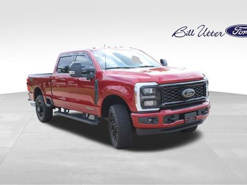 Certified 2025 Ford F250 Lariat w/ Black Appearance Package AWD/4WD image 3