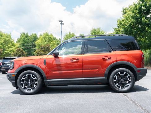 Used 2022 Ford Bronco Sport Outer Banks w/ Tech Package AWD/4WD image 6