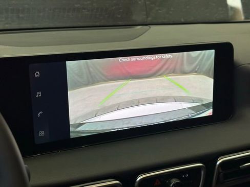 New 2026 Nissan Sentra SR w/ Floor Mat Package FWD image 27
