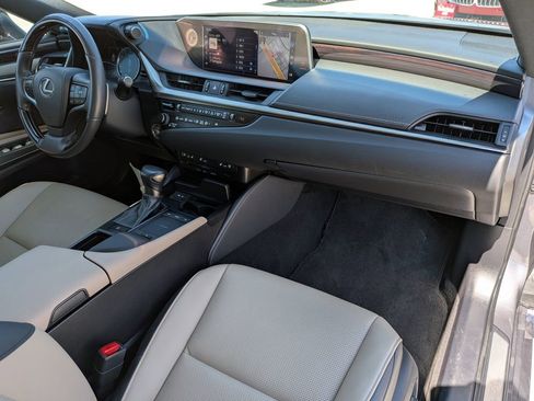 Used 2020 Lexus ES 350 w/ Premium Package image 32