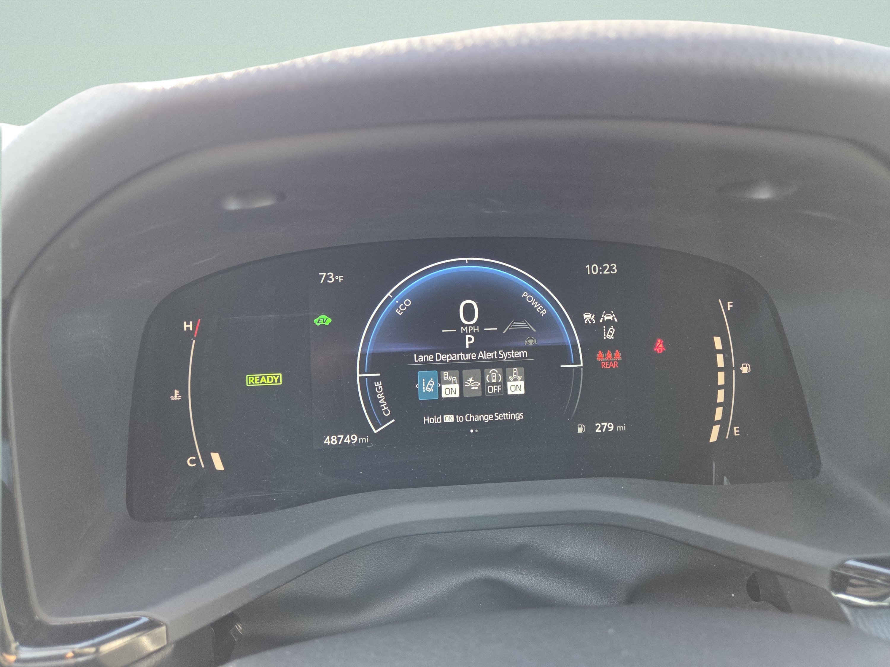 Used 2025 Toyota Camry LE FWD image 32