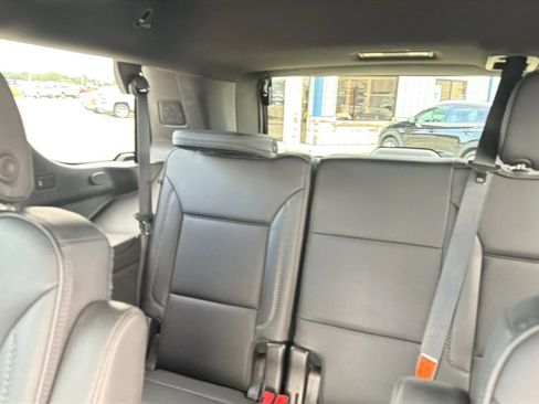 Used 2021 GMC Yukon Denali w/ Denali Premium Package AWD/4WD image 42