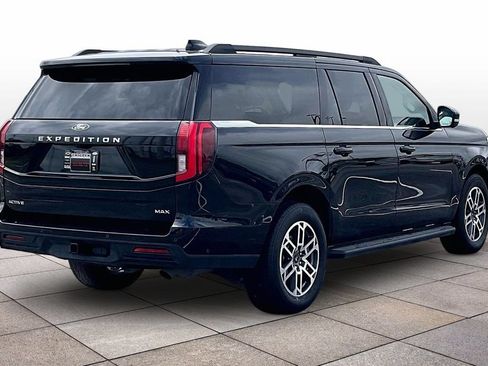 Used 2025 Ford Expedition Max Active AWD/4WD image 13