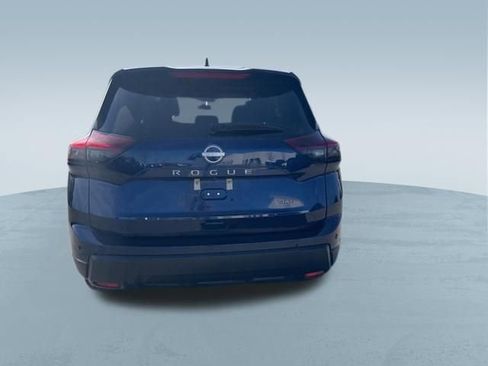 Used 2025 Nissan Rogue SV image 8
