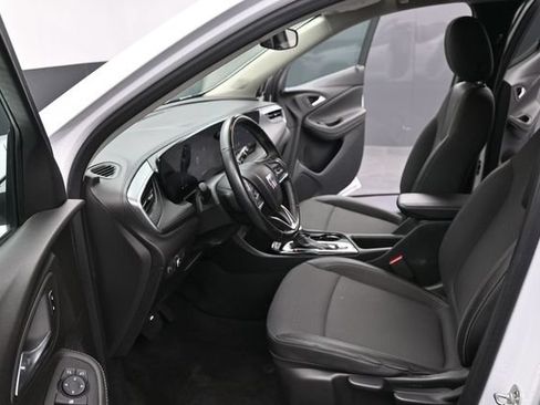 Used 2024 Buick Encore GX Preferred FWD image 26