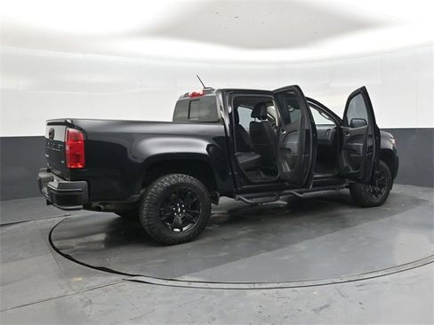 Used 2022 Chevrolet Colorado Z71 w/ Z71 Midnight Edition image 45