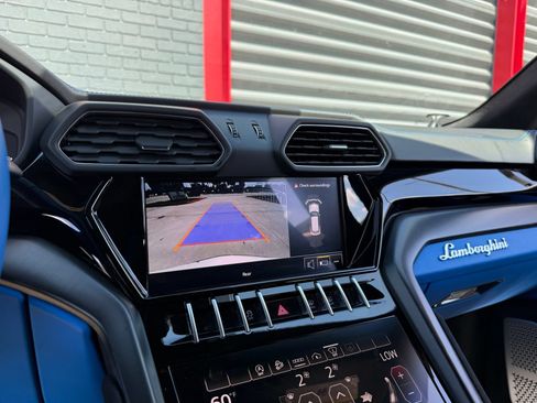 Used 2024 Lamborghini Urus S AWD/4WD image 41