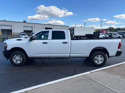 Used 2024 RAM 3500 Tradesman w/ Safety Group image 6