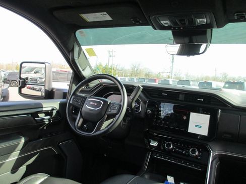 Certified 2024 GMC Sierra 2500 AT4X w/ AT4X AEV Edition image 26